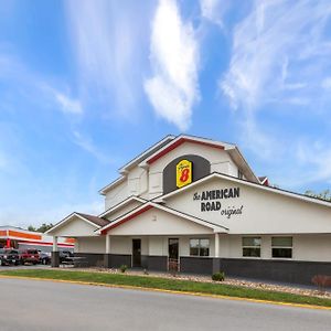 Super 8 By Wyndham Summersville - New River National Park