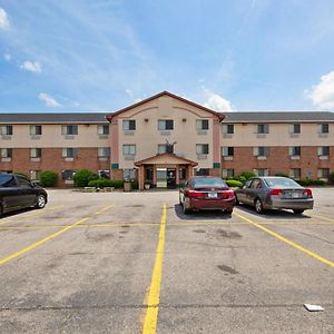 Oyo Hotel Portage I-94